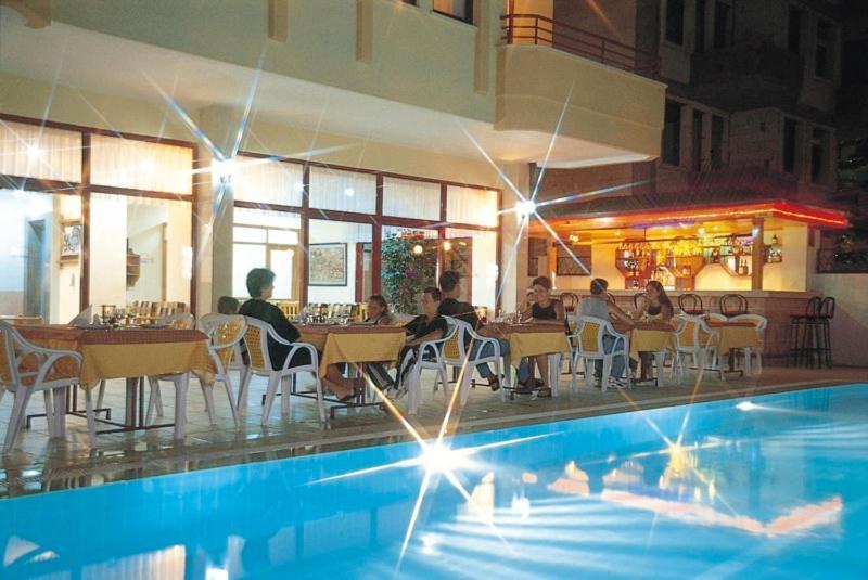 Amber-Rose Apart Hotel Alanya Buitenkant foto